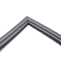 Уплотнитель двери для холодильника Indesit, Ariston, Whirlpool 570х1100мм, C00525774, Z000152